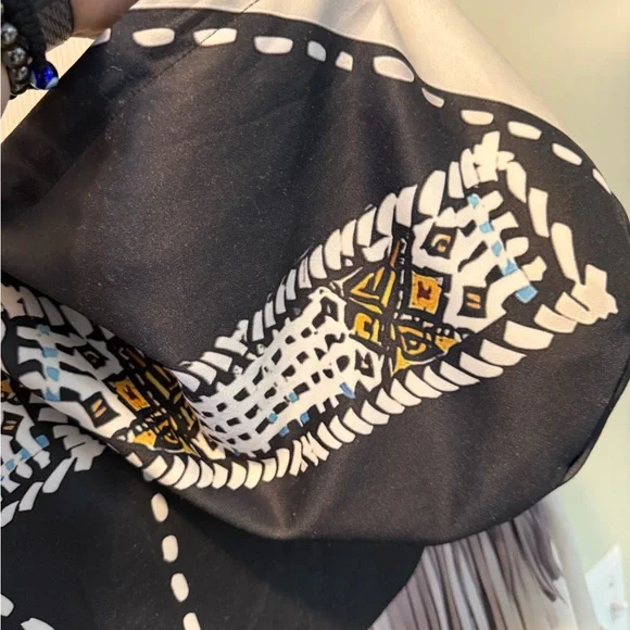 Ouku Black and White‎ Jacket - Picture 3 of 4